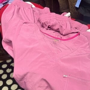 Pink Scrub Set 3x
